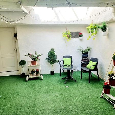 La Cueva Apartaments Valencia パテルナ エクステリア 写真